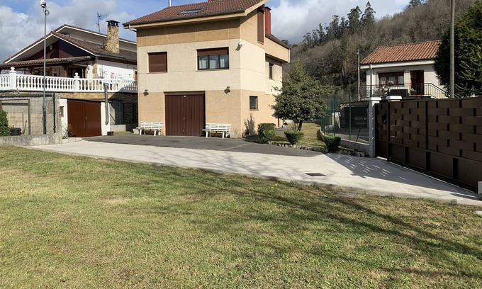 Vallobal Maison | Description and details in English of the accommodation