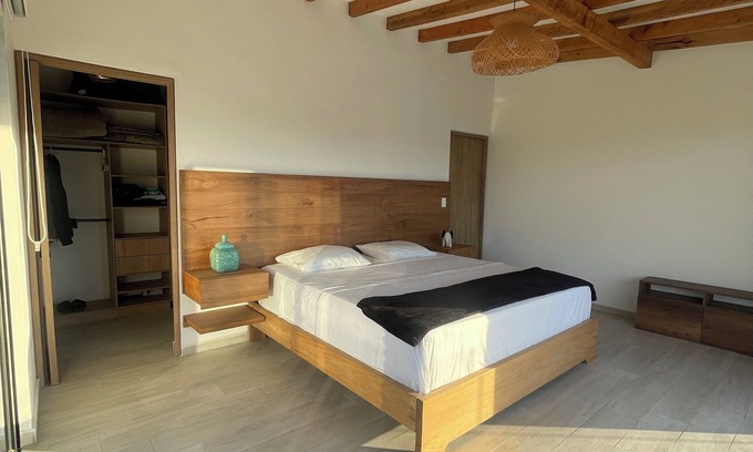 Guatape Maison | Descubra la Magia de Guatapé, Antioquia, con Nuestro Exclusivo Alojamiento