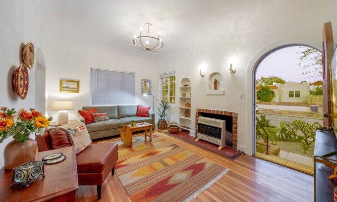 West University Maison | Desert Bloom | Blocks from U of A | 1 BR 1 BA