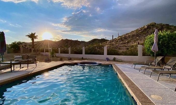 Mountain Park Ranch Maison | Desert Canyon Retreat w/ heated pool & desert view