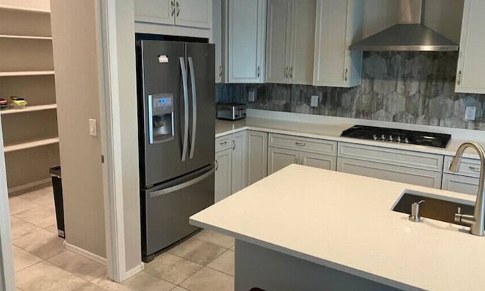 Florence Maison | 🌵🌟Desert Getaway! Relaxing 4 Bedroom 2.5 Bath Home