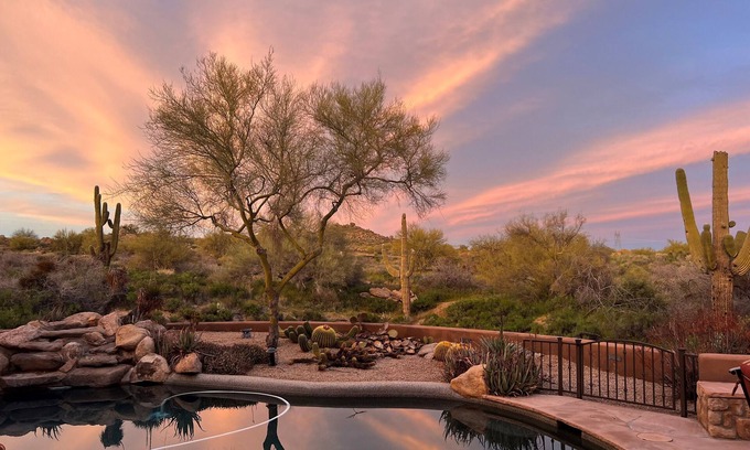Scottsdale Maison | Desert living with gourmet kitchen, pool, spa, and separate casita!