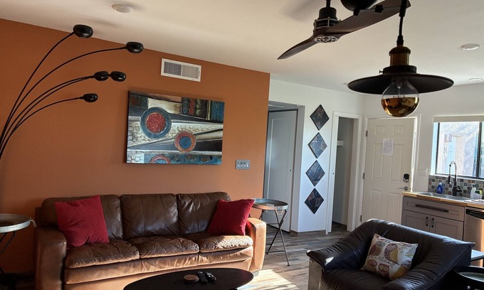 Limberlost Maison | Desert Morada Casita N- 1 BED 1 BATH Dog Friendly maximum 2-NO OTHER PETS