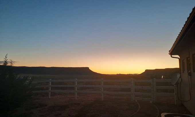 Apple Valley Appartement | Desert Paradise for Mnt Bikers and Hikers. From Gooseberry Mesa to Wire Mesa!