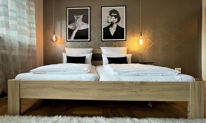 Bruhl-Guterbahnhof Appartement | Design Apartment Vendome