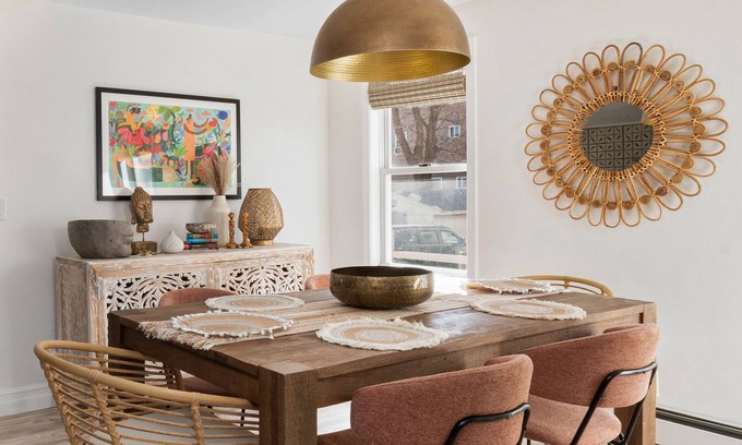 Warren Appartement | Historic, 1st Floor Apartment in Central Warren