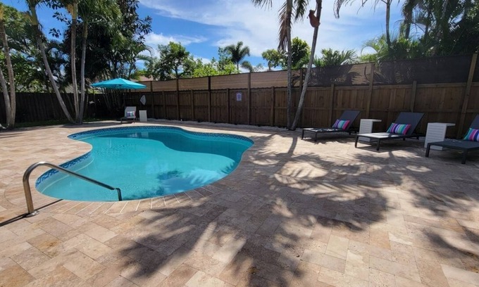Boca Raton Maison | Designer House Heated Pool 3 mi. from the Beach & Downtown