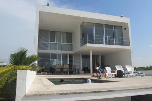 San Benito Maison | Designer´s House Beach Front Superb Ocean View Hi Speed WiFi