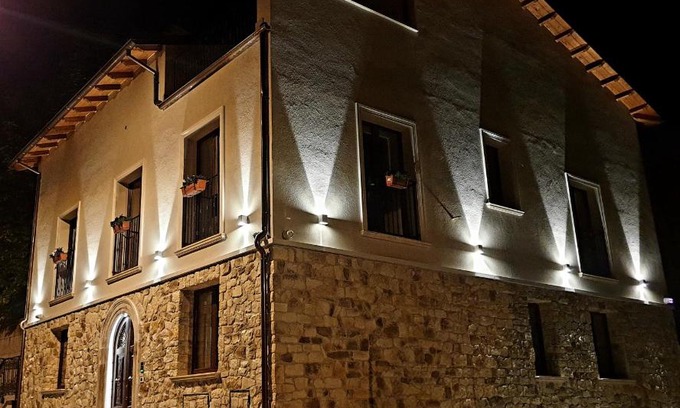 Castel del Monte Maison | DESTASU' Bed and Wellness