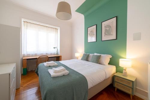 Pena Appartement | Desterro 2 - Historical four-bedroom apartment