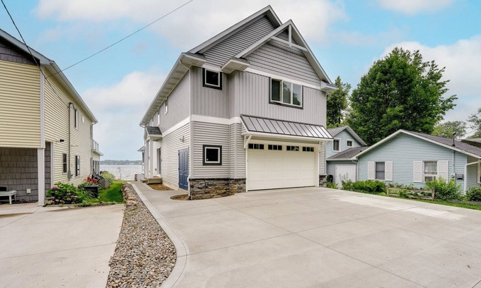 Sturgis Maison | Destination lake, Million dollar house, million-dollar views
