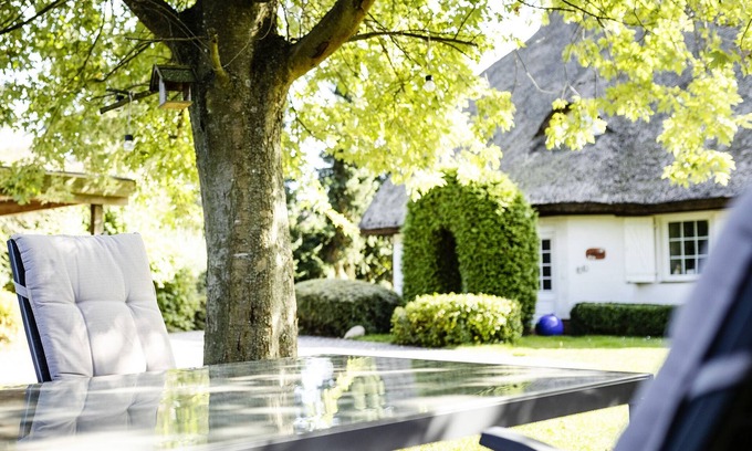 Binz Maison | Détaché 5 étoiles maison de campagne au toit de chaume * espace de vie de 200m² *