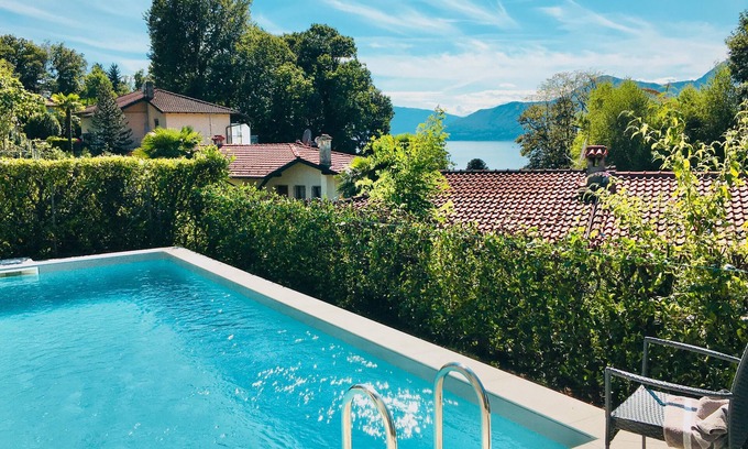 Luino Maison | Detached 5½-room house with pool and beautiful lake view