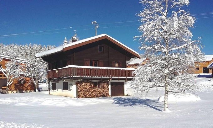 Lamoura Chalet De Ski | Chalet indépendant, très bien situé dans un ensemble de 29 chalets très calme.