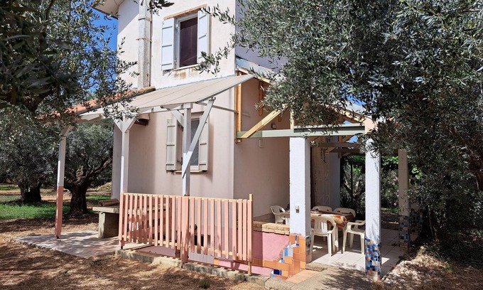 Myrtea Maison | Maison de vacances individuelle au milieu d'une oliveraie, calme et idyllique