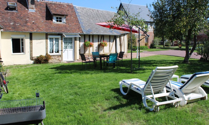 Beaumesnil Maison | Maison indépendante dans une propriété du XVIIIème siècle.