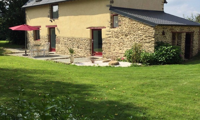 Epiniac Maison | Detached house in a rural area, perfect tranquility ...