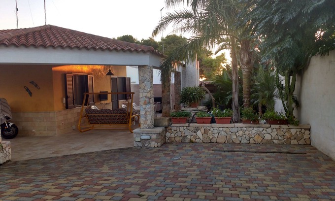 Capilungo Appartement | Maison individuelle Simo seulement 300 mètres de la mer