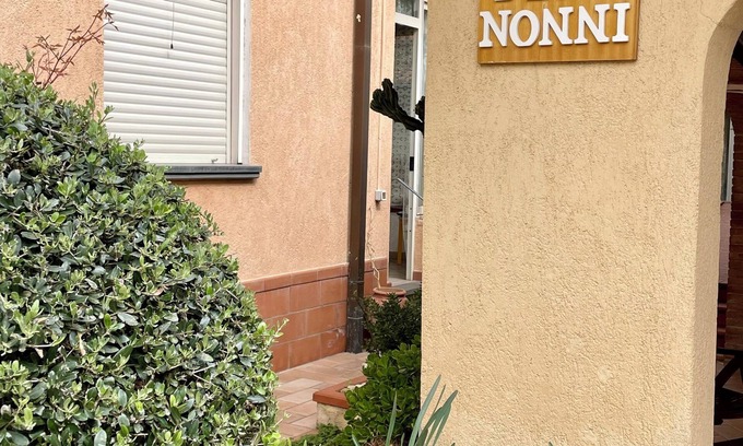 Camaiore Maison | Detached house with private entrance, 4 bedrooms, 2 bathrooms and indoor parking space