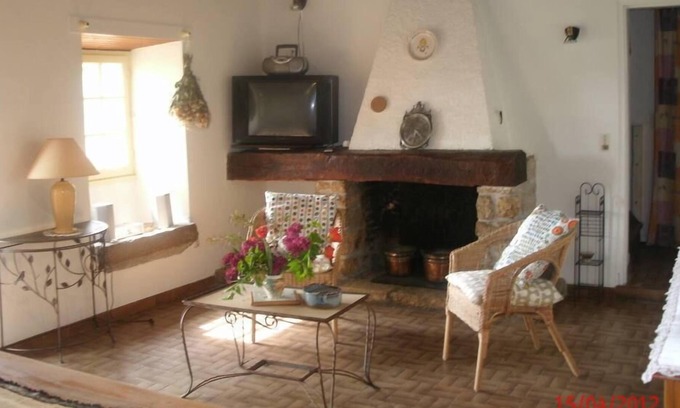Quissac Maison | Maison isolée calme et tranquille dans un cadre verdoyant
