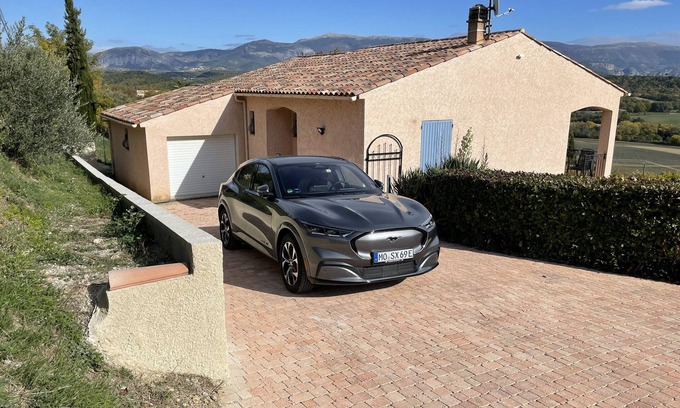 Puimoisson Maison | maison de vacances indépendante dans un endroit calme et éventuellement location de moto
