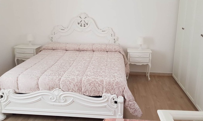 Marina di Carrara Maison | Independent White House 2 steps from the sea in a prestigious private area
