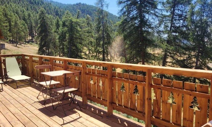 Le Devoluy Chalet De Ski | Chalet bois individuel, La Joue du Loup (à 200m à pied des pistes et commerces)
