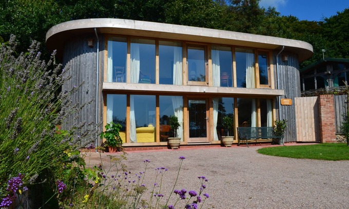 Bicton Cottage | Cutting Edge Luxury Designer Lodge moderne avec vue sur la campagne