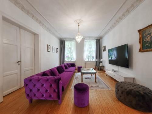 Gehlsdorf Appartement | DEUTSCHE VILLA - DELUXE APARTMENT mit Sauna und großem Garten
