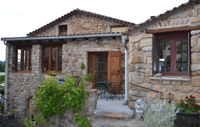 Saint-Jean-du-Gard Lit Et Petit-Déjeuner | Deux chambres d hôtes attenantes avec salon salle à manger privatif en Cévennes Gardoises