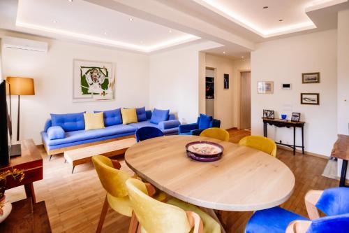 Zakynthos Town Appartement | Deviazi 4 - Charming Apartment for 2 in the Heart of the City-5 Minutes from the beach By Villa Mana Gers