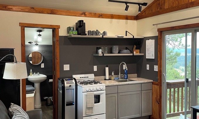 Hulett Cabine | Devils Tower Views, Wide-Open Skies, and Your Own Private Cabin.