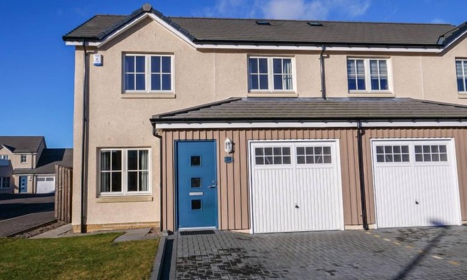 Kinross Maison | Devonvale Place by Interhome