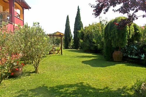 Sarzana Lit Et Petit-Déjeuner | Di Luna e Di Sole