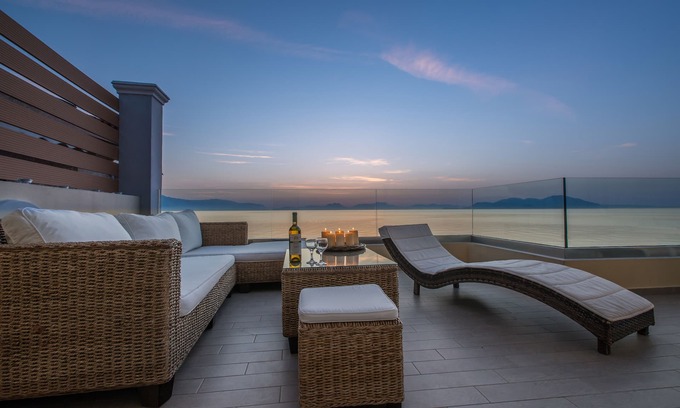 Kato Diminio Appartement | Suite Diamante face à la mer B