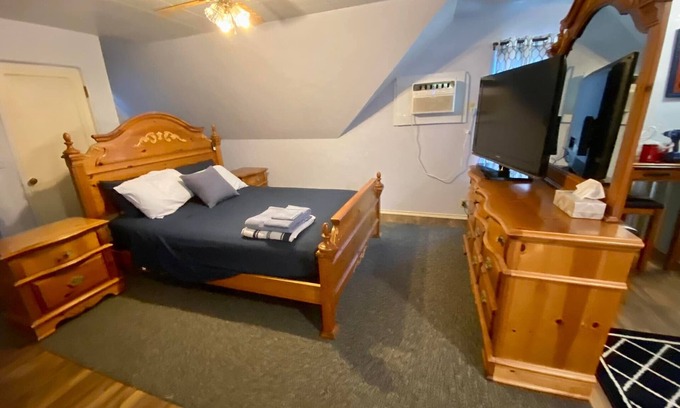 Lawton Appartement | Diamond Apartment with GYM - 2 miles to Fort Sill & 1/2 mile to downtown!