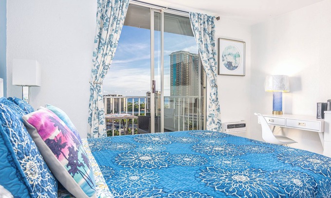 Waikiki Appartement | Diamond head & Ocean View ,Boutique-Style Condo in Paradise ,Airy Studio Lanai