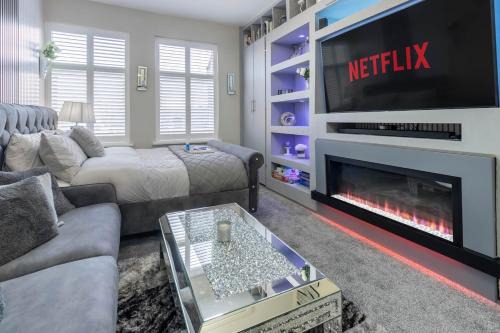 Balti Triangle Appartement | Diamond Studio Luxury Flat for 3 - Super Fast WiFi