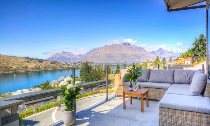 Queenstown Appartement | Vue imprenable sur la montagne et le lac | Plain-pied | BBQ et balcon