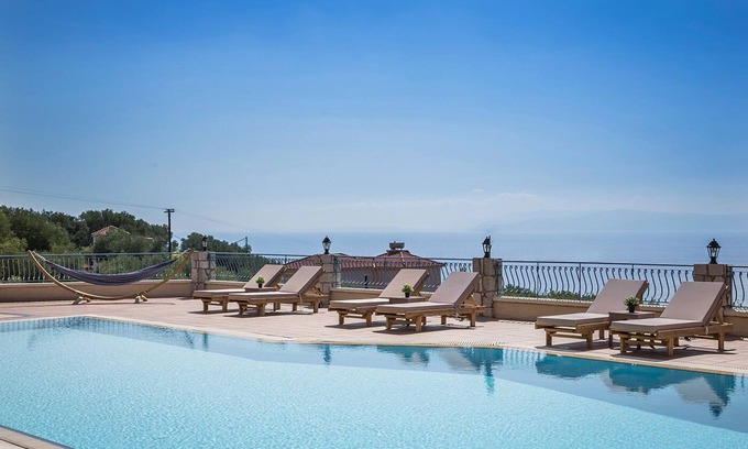 Leivathos Maison | Diana Suites