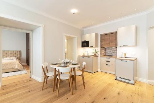 Old Town Appartement | Dictumfactum Love Nest on Pikk