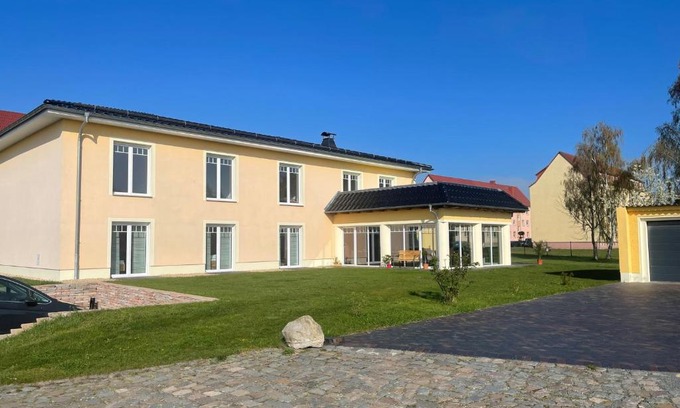 Pflueckuff Maison | Die 1A Pension