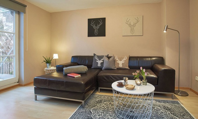 Riedenburg Appartement | Die Ferienwohnung No2 im 1. Obergeschoss mit Blick auf Riedenburg und Rosenburg