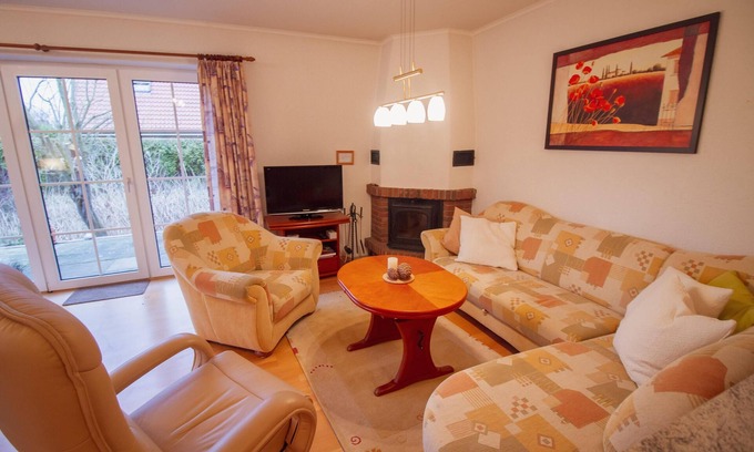 Greetsiel Appartement | Die Ferienwohnung Teewulkje Bietet auf 53qm Einen Schönen Ort zum Entspannen