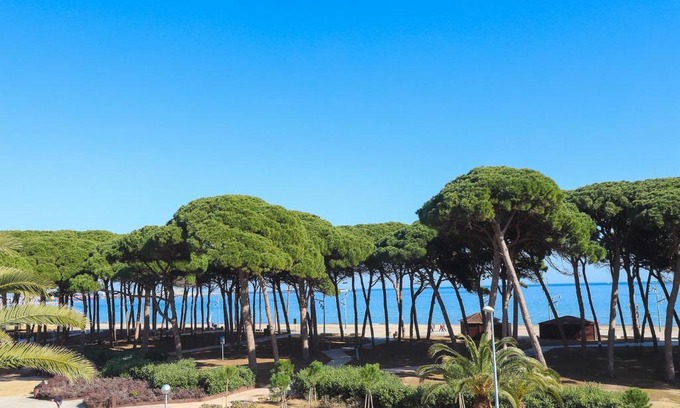 La Pineda Appartement | DIFFERENTFLATS Dms