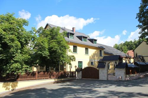 Thiergarten Hôtel | digitales Event & Hochzeitshotel Zum grünen Baum