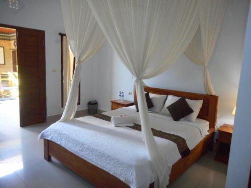 Sidemen Maison | Dika Homestay