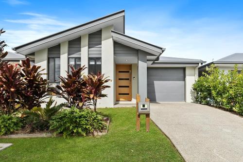 Caboolture South Maison | Dingo Den!