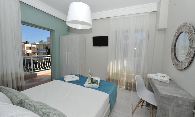 Paralia Dionysiou Maison | Dionisos Elia