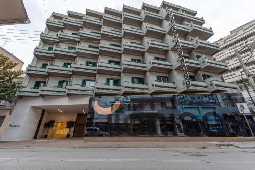 Larissa Hôtel | Dionisos Hotel